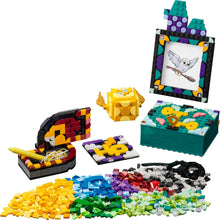 Load image into Gallery viewer, LEGO 41811: DOTS: Hogwarts Desktop Kit