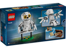 Load image into Gallery viewer, LEGO Harry Potter Hedwig set boxed by Brick Shack featuring Hedwig owl with Privet Drive sign and accessories