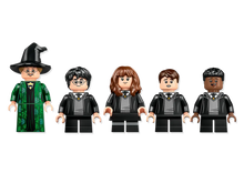 Load image into Gallery viewer, LEGO Harry Potter Hogwarts Boathouse set minifigures including Harry, Hermione, and Professor McGonagall