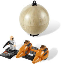 Load image into Gallery viewer, LEGO Star Wars Twin-Pod Cloud Car 9678 set with minifigure and display stand.