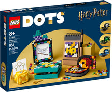 Load image into Gallery viewer, LEGO 41811: DOTS: Hogwarts Desktop Kit
