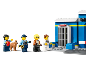 LEGO 60370: City: Police Station Chase