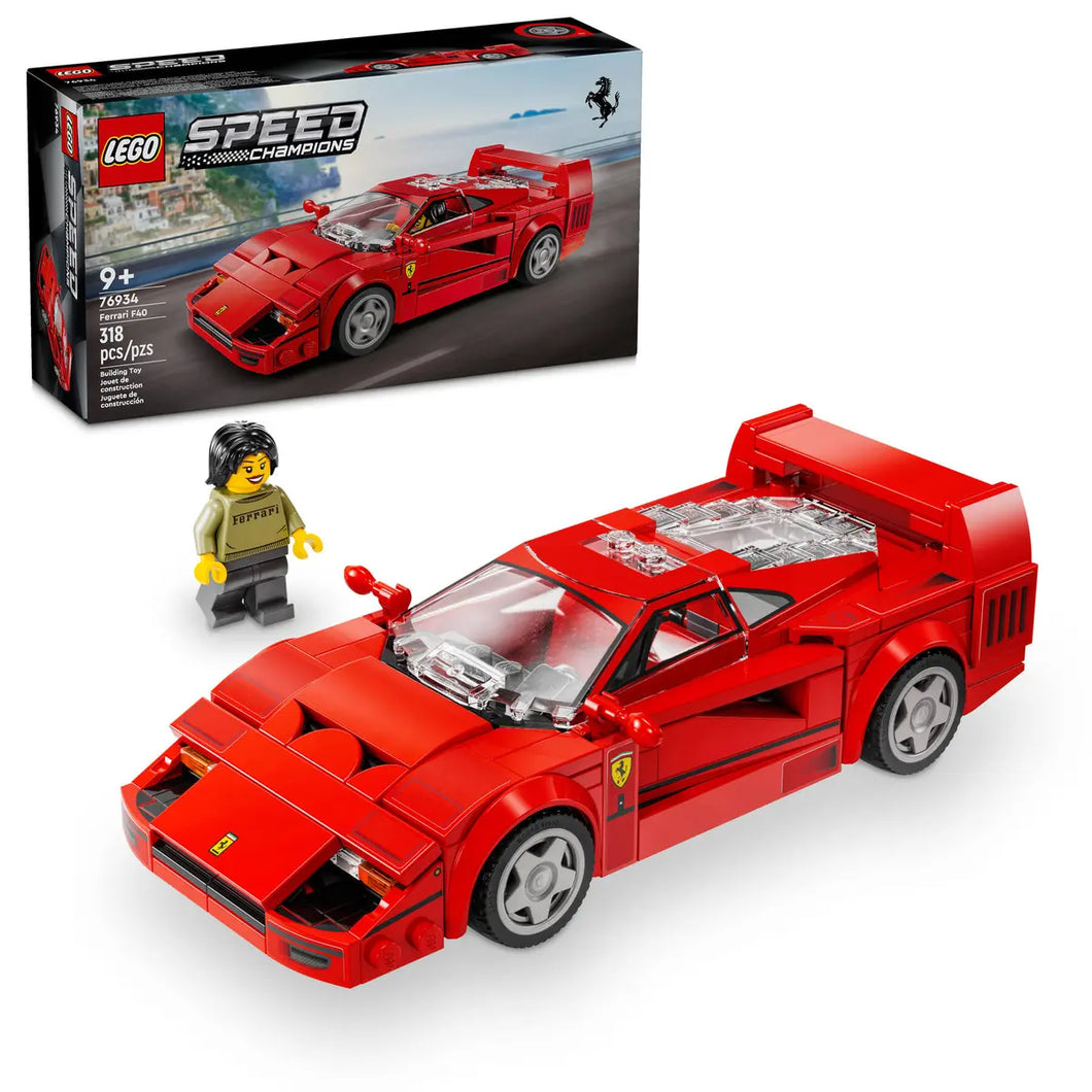 LEGO Ferrari F40 Speed Champions boxed set with red buildable Ferrari car and minifigure on white background
