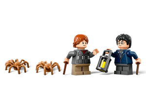 LEGO Harry Potter Aragog set showing two minifigures and two small spider figures with wands and a lantern