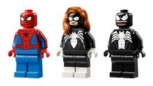 Load image into Gallery viewer, LEGO Spider-Man vs Venom set featuring detailed Spider-Man and Venom minifigures with web and symbiote designs
