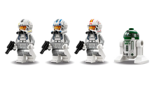 Load image into Gallery viewer, Four LEGO minifigures from LEGO Star Wars ARC-170 Starfighter set including three pilots and an astromech droid
