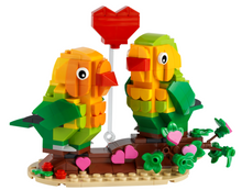 Load image into Gallery viewer, LEGO 40522: Valentine Lovebirds
